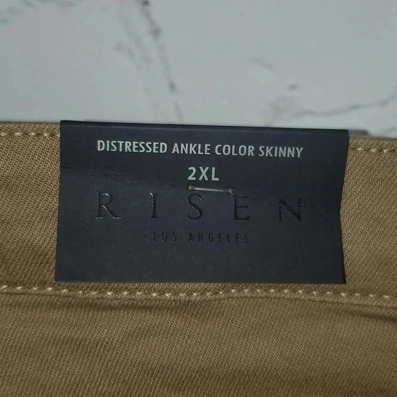 Risen Distressed Cuffed Ankle Skinny Jeans Size 2XL NWT - Picture 8 of 15